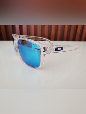 Oakley Crystal Clear Sunglasses